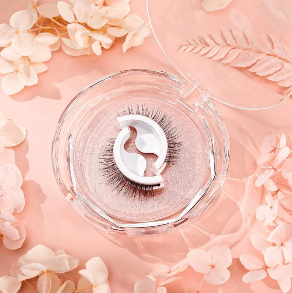 Lashy™ - Deine Schönheit, leicht gemacht: Mühelose Wimpern, die haften bleiben!