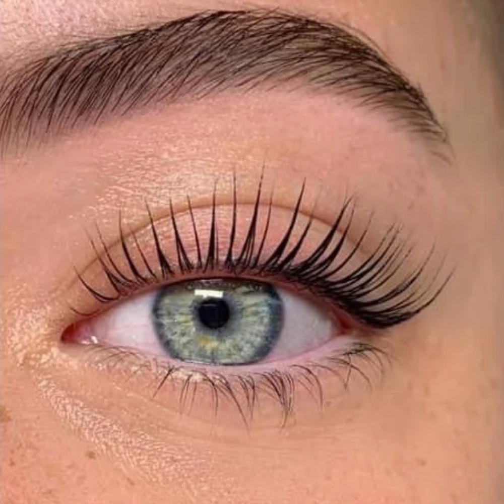 1+1 Gratis ! Emily™ Wimpernwachstumsserum - Sag Hallo zu deinen Traumwimpern!