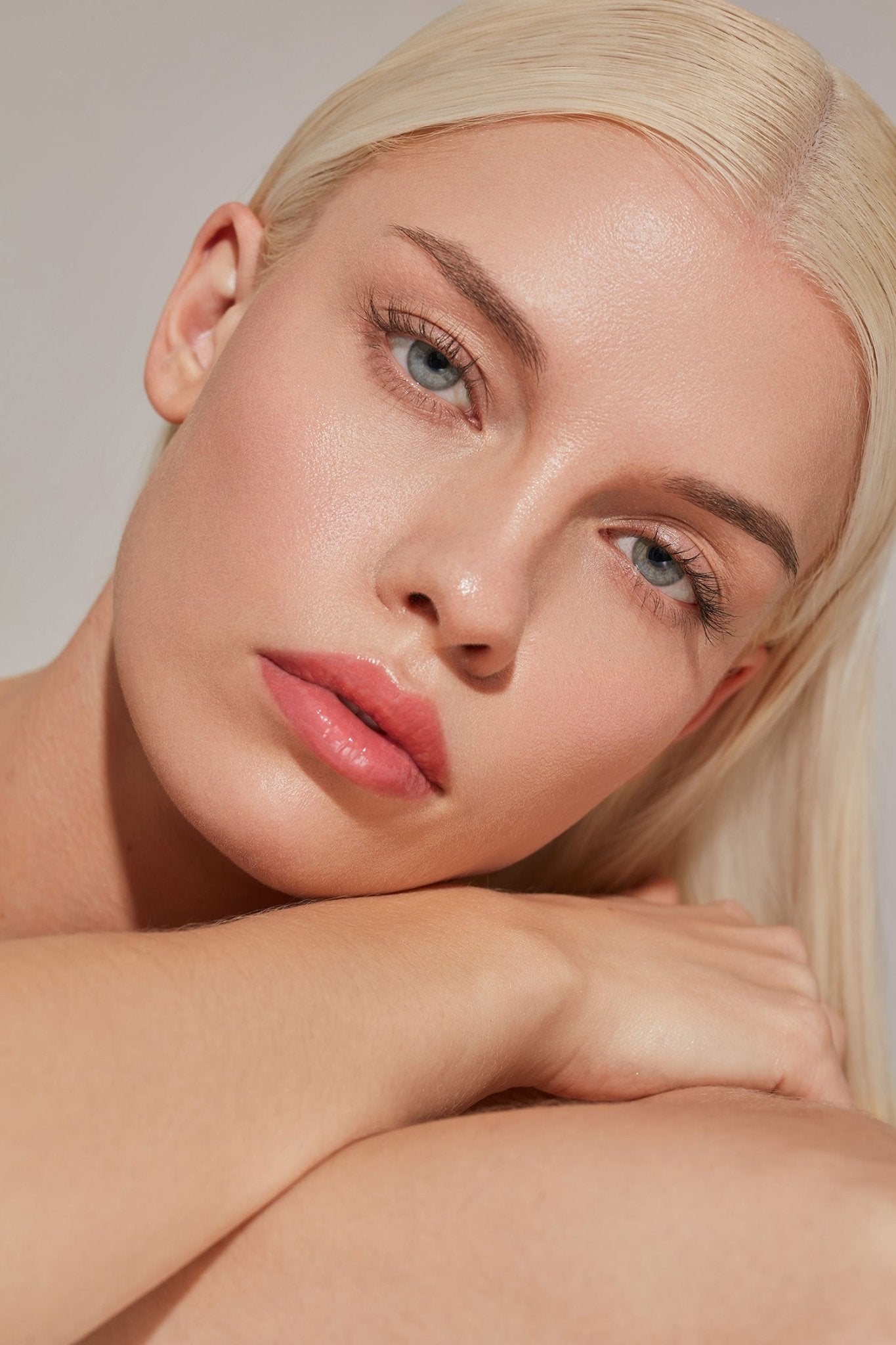 LuxeGloss – Kisha | Schaffen Sie üppiges Volumen für ein atemberaubendes Finish.