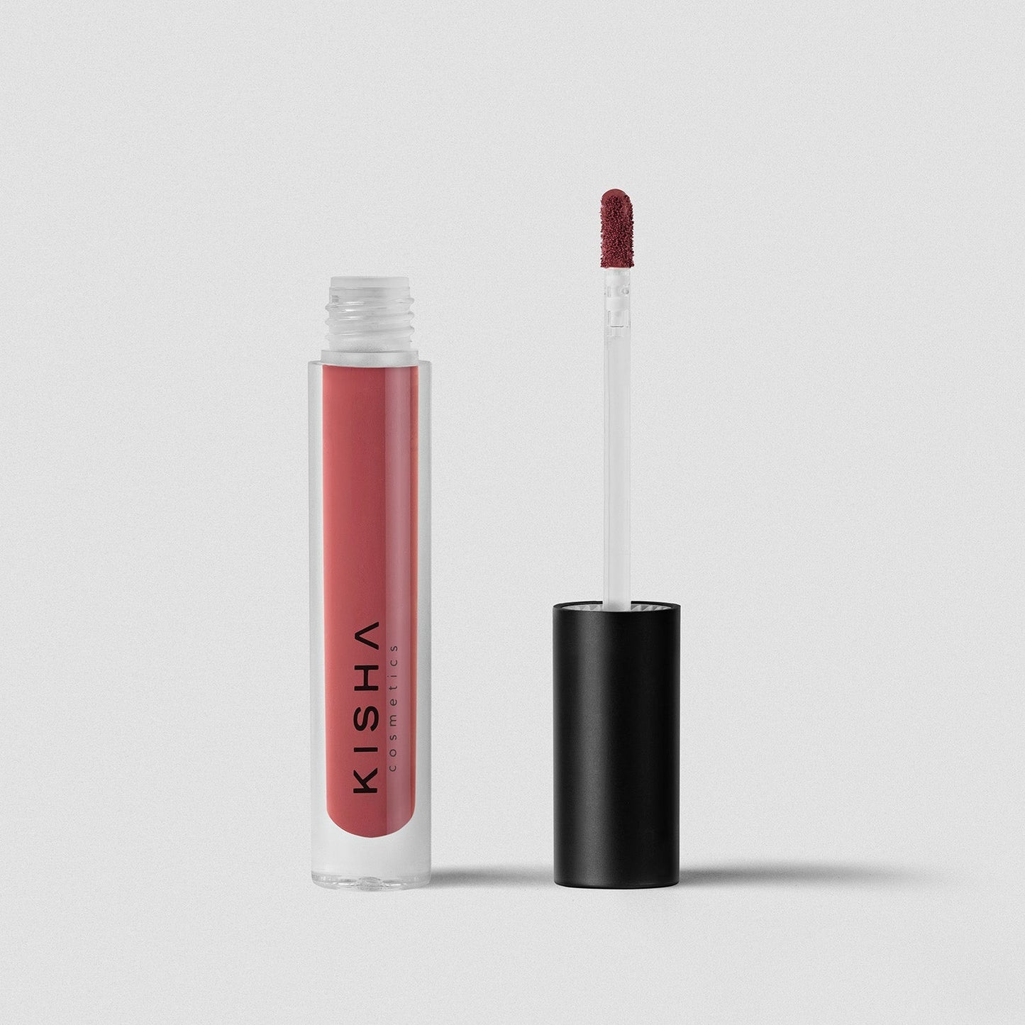 LuxeGloss – Kisha | Schaffen Sie üppiges Volumen für ein atemberaubendes Finish.