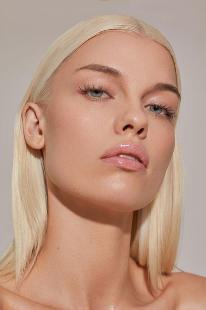 LuxeGloss – Kisha | Schaffen Sie üppiges Volumen für ein atemberaubendes Finish.